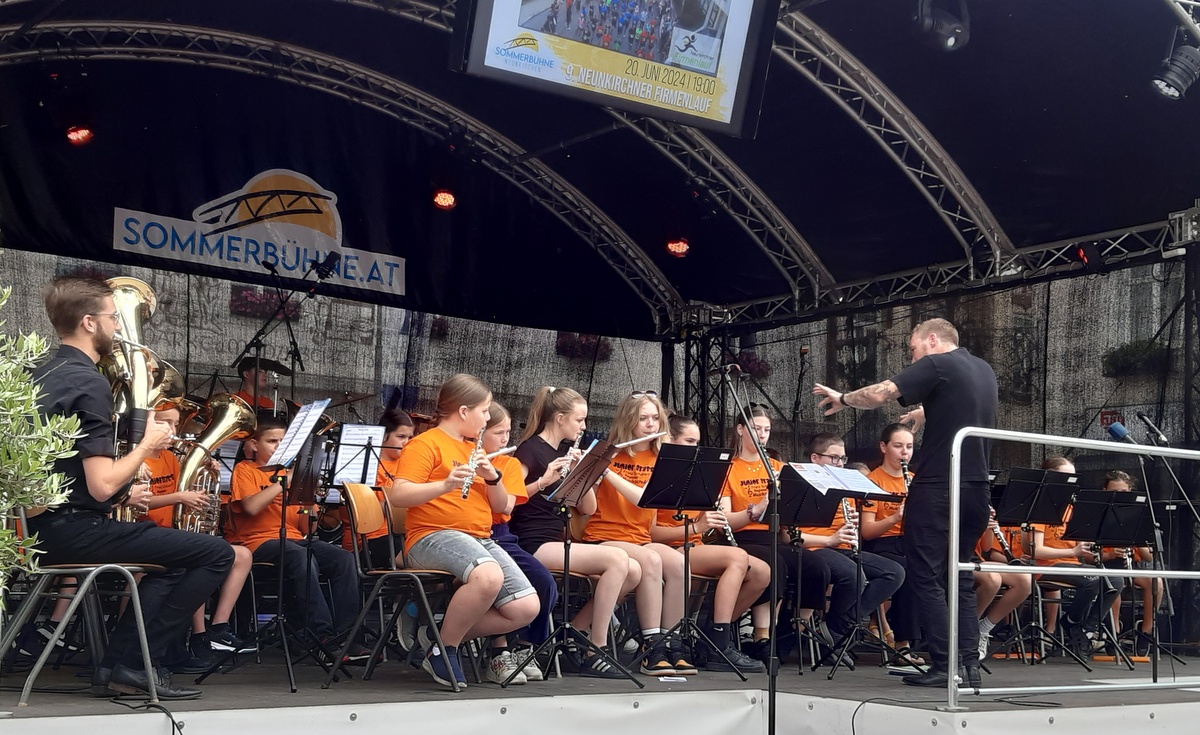 Young-Brass-Festival am Hauptplatz in Neunkirchen