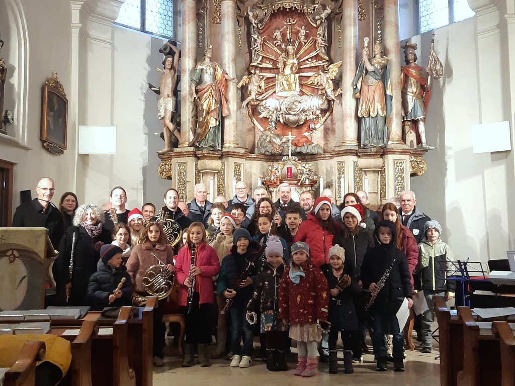 Adventkonzert in Pfarrkirche Walpersbach mit MGV Walpersbach