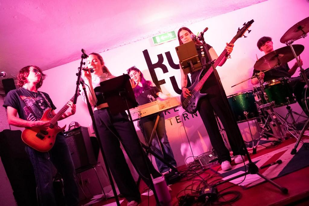 „Out of Order“ in Kulturkeller Ternitz